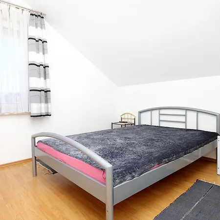 Apartment Zavalatica 9280b *